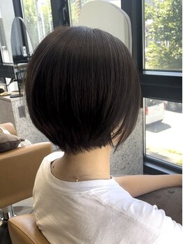 イオス(EOS)の写真/【円山公園駅徒歩2分】SNSで男女共に話題沸騰！髪質改善/トレンドカラー/再現性のあるカットが人気の秘訣！