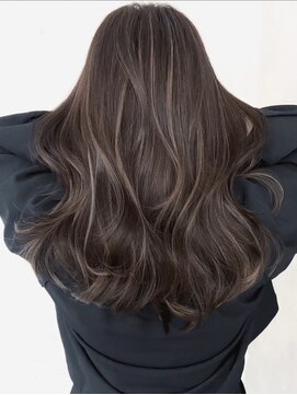 ジル ブラン 福岡(JIL BLAN) ハイライトレイヤーカットショートボブイルミナカラー天神大名