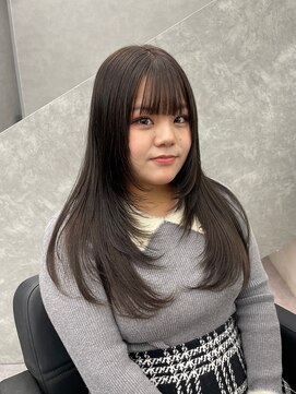 ファイブバイジエクト 堀江(FIVE by The Ect) レイヤーカット　顔まわりレイヤー　ハッシュカット　レイヤー