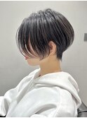 ショートボブ　アッシュグレージュ