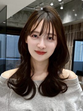 ファルベ(Farbe) 黒髪/オリーブグレー/小顔/ココアベージュ