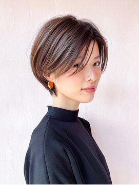 ミー 岡崎(mii) 抜け感ショートボブ