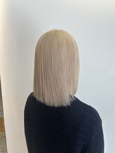 ジジバイモップス(jiji byMOPS) ホワイトブロンド