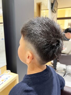 デザイニングヘアードゥ(designing hair Deux) キッズ刈り上げショートヘア　【キッズ/キッズカット/男の子】