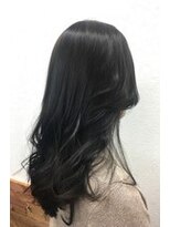 グリーンルーム(green room)&nbsp;☆ダークトーンで艶髪に。リバースカールで風感を☆