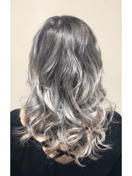 アフィナー(Afinar) 【横浜/Afinar】☆ホワイトシルバーデザイン☆