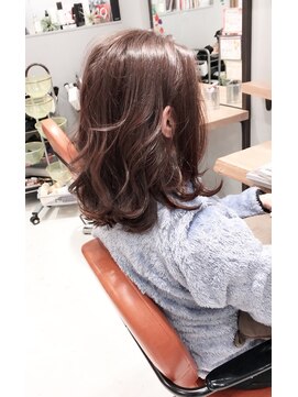 ミッシェル アフロート(michelle afloat) 小顔ひし形ミディアム20代30代40代50代ラウンドCカーブカット