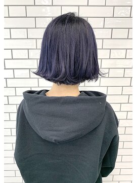 ジーナ 博多(Zina) ホワイトアッシュエアリーミディ/黒髪ショートパーマ