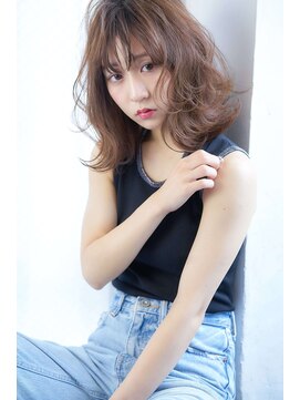 シザジー(SYZYGY) ゆるやかウェーブ鎖骨ミディ　インスタ@toyamayouichi