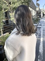 ミィ 表参道(mee.)&nbsp;【mee.】ヤジマ　オリーブグレージュ　ブリーチなし