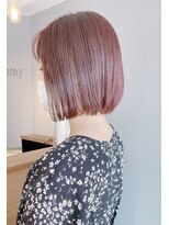 ロミー(Romy)&nbsp;赤味カラーのお洒落ボブ