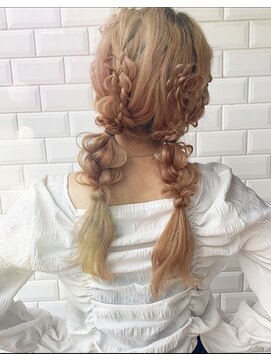 ティアム 渋谷店(Tiam shibuya) ツインテール/フルールアレンジ/ヘアアレンジ/渋谷アレンジ