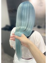 オズ 梅田店(OZ)&nbsp;＃水色カラー×＃エクステ60枚＃シアン＃髪質改善＃艶髪ロング