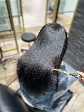 アンドリルム 梅田(&Lillme) 【髪質改善ストレート】高難易度な髪質改善ストレート