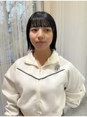 暗髪ぱっつんボブ