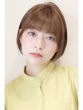 アイ(I.) 【 Ｉ. 】30代からの襟足すっきり前下がりショートボブ　川口