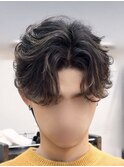 韓国へアカルマパーマワックスなしセンターパート黒髪ウルフ
