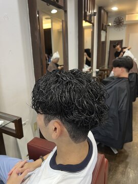 ハイパー(HYPER) 刈り上げサーフカール（メンズ/パーマ/サーフカール）