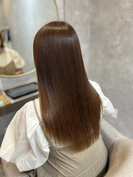 フィー 南越谷店(fee) 夏の湿気にも負けないストレートヘアに！