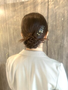 スカイ(SKY) 透明感カラー/髪質改善/縮毛矯正/韓国風レイヤーカット