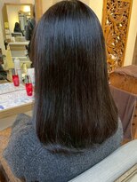 ヘアリゾート粋 ウナム 新宿東口店(enam) ストレートロング/艶髪/黒髪