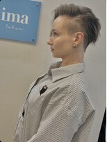 イマ(ima)&nbsp;かっこいい女性の刈り上げツーブロックショート