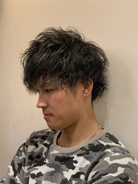 カットスタジオ フタバ(FUTABA) ★色気スパイラル&グレーハイライト★