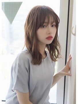 ソワリー 栄(THOiRY) 小顔カットが得意なスタイリストby坂元