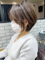 アヴァロン(AVALON)&nbsp;イルミナカラー・絶壁解消・ひし形・ショート・30代40代・猪狩