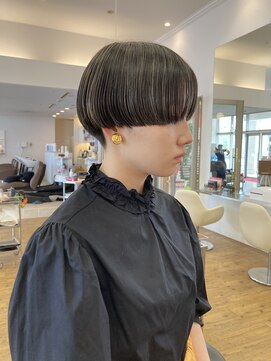 コワファースト 別府 マッシュショート☆シルバーハイライト