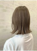 切りっぱなしボブ+ミルクティー