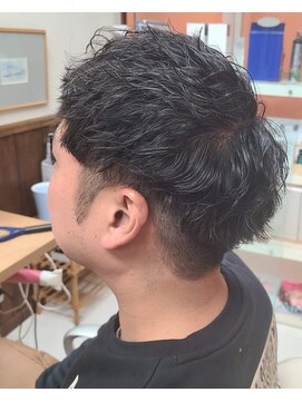 ピット(pit) 刈り上げツイストパーマ