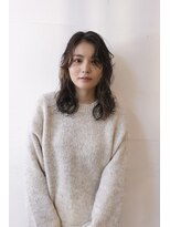 イーズ(e's)&nbsp;くせ毛風ミディアムパーマ　Genta