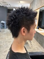 ヒュイル バイ ニアウ(Hwyl by Niau)&nbsp;メンズショートマッシュパーマツイストパーマニュアンスパーマ