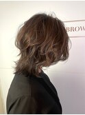 大人のウルフヘア 束感コテ巻き
