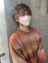 アルカナ 明治神宮前原宿(ARCANA)&nbsp;束感ショート　波巻き　ハイライト マッシュパーマ