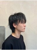 黒髪ウルフカット