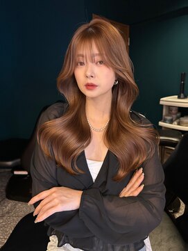 ボタン シブヤ(VOTAN SHIBUYA) 韓国ヘア/顔まわりカット/くびれヘア/前髪あり/艶髪