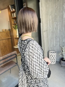 スクーン(skoon) ミニボブベージュ