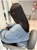 グレージュ切りっぱなしボブ前髪ありミニボブミルクティベージュ