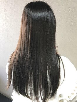 髪のお悩み、ダメージに合わせて施術を選択！髪の内側からしっかりと補修し、ツヤ感溢れる仕上がりに。