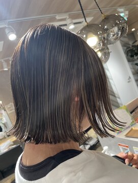 ヘアーメイク スリー(Hair Make 3) 切りっぱなしボブハイライト