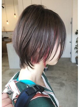 ショートスタイル インナーカラーピンク Eito Hair L042995347