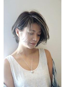 リノア 鵠沼海岸(LINOA) エアリーショートボブ