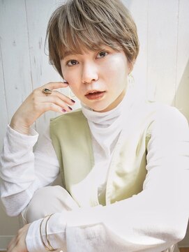 ベルビアンカ(Belle BIANCA) Belle BIANCA ダブルカラー ミントアッシュ ショート by.Yukiho