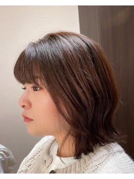 ハルジュヘアーリゾート(haruju HairResort) 外ハネレイヤースタイル