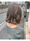透明感くすみベージュ