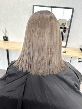 リノバイアクネ(lino by ACNE) 切りっぱなし/グレージュカラー