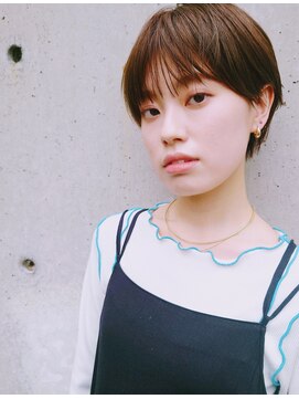 エムスラッシュ アヴェダ 自由が丘(M.SLASH AVEDA) シースルーバングショートスタイル