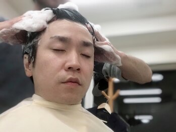 オカベース(BARBER GROOMING GOODS OKA BASE)の写真/【祝◆6周年】ドリーミングオイルで頭皮を健康な状態へ導く。定期的に行い加齢臭対策にも効果的◎